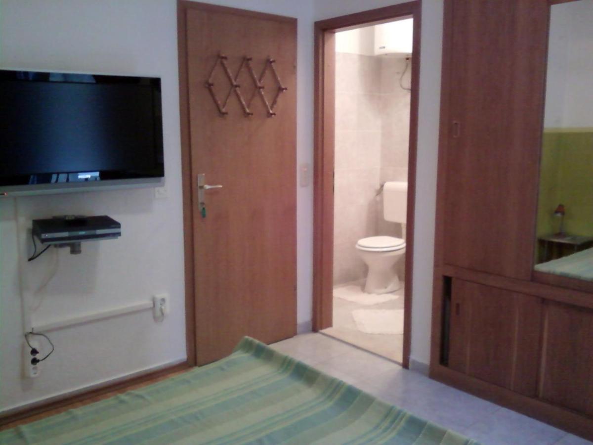 Rooms & Studio Villa Tatjana Супетар Стая снимка